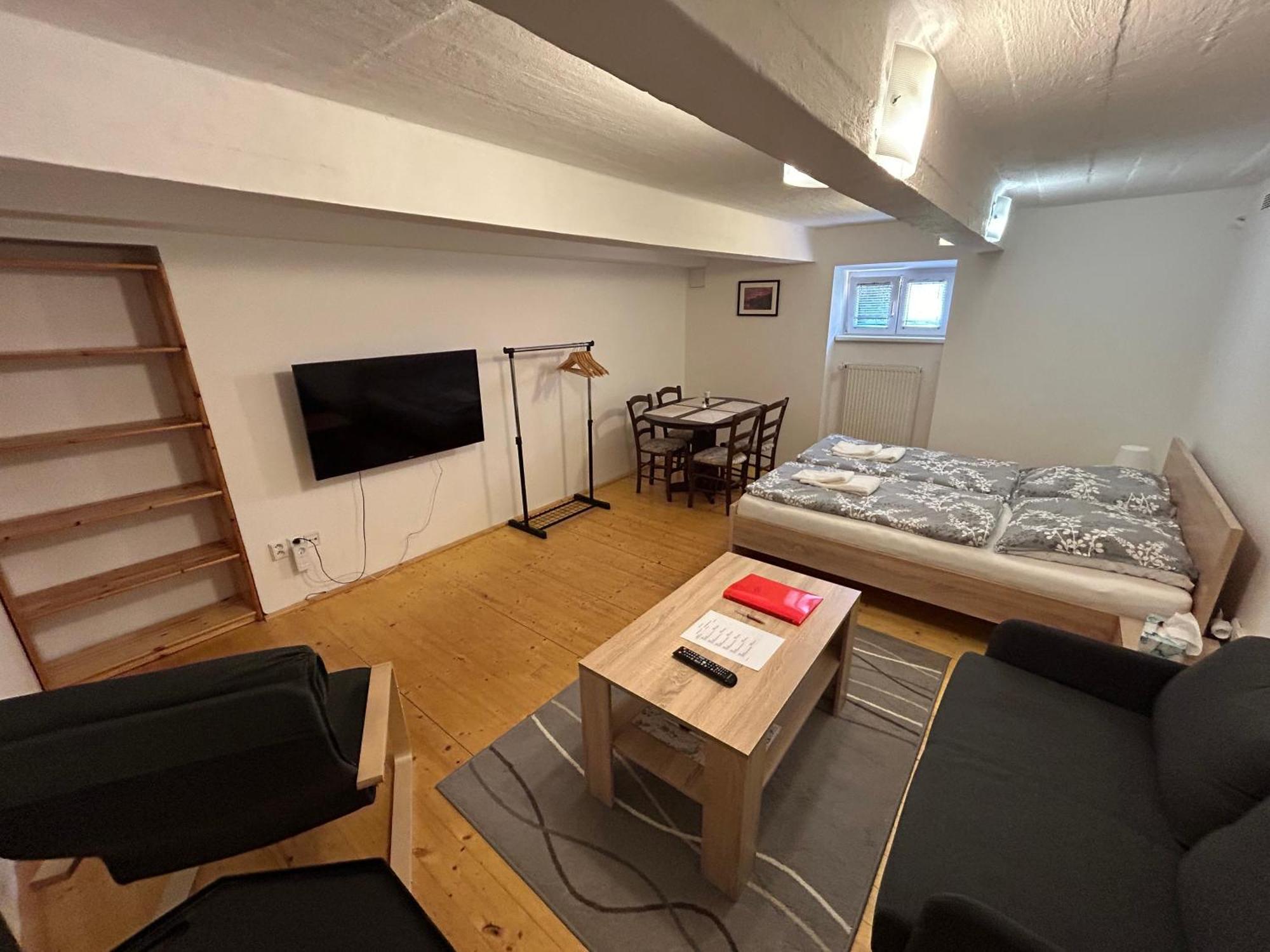 Apartmany U Kubiku Χράντεκ Κράλοβε Εξωτερικό φωτογραφία