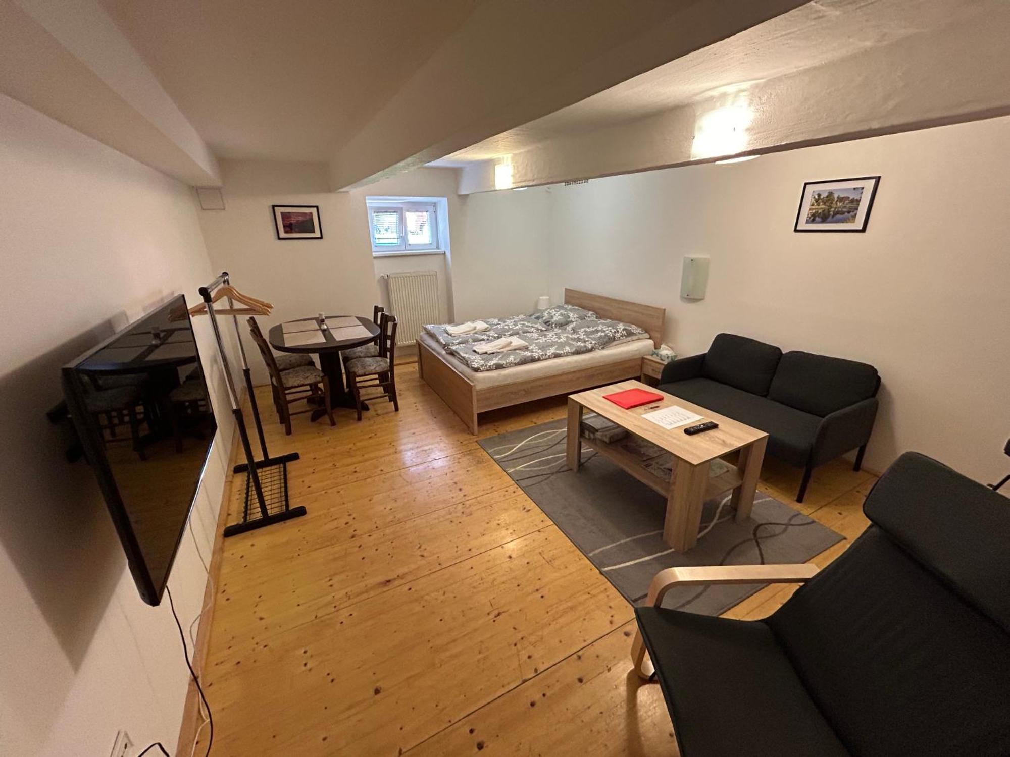 Apartmany U Kubiku Χράντεκ Κράλοβε Εξωτερικό φωτογραφία
